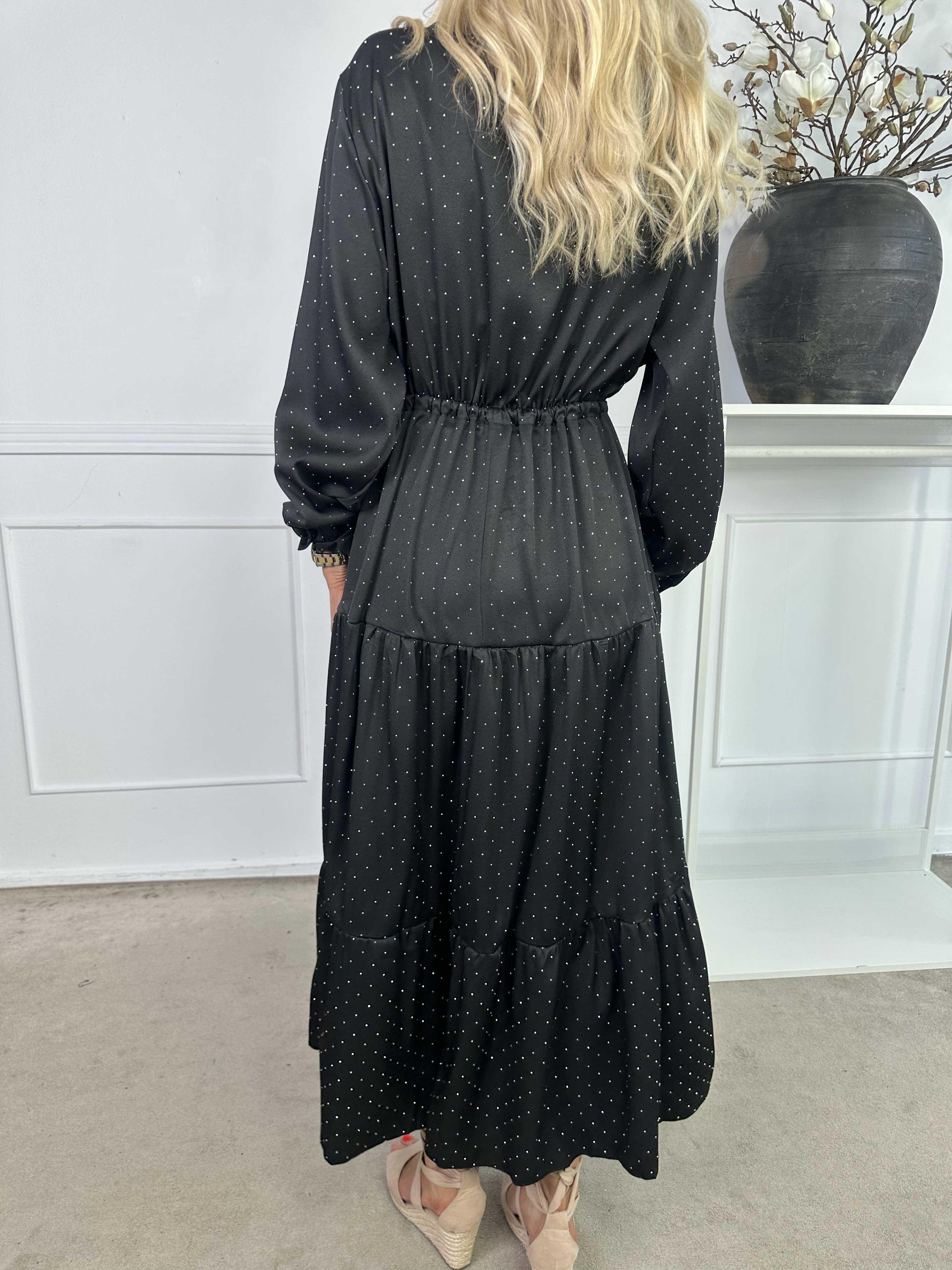 Starlight - Lang kjole med lag på lag look pyntet med similisten